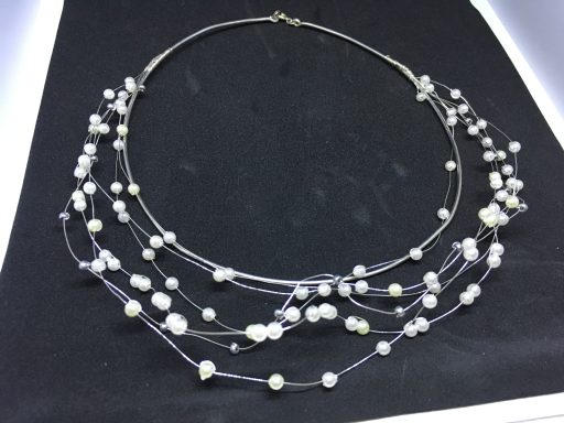 Cloud of pearls necklace